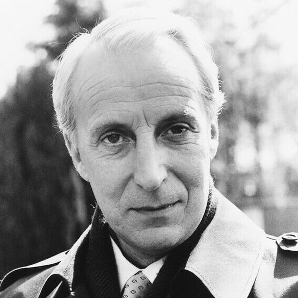 Ian Richardson